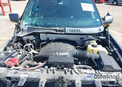 2017 Ford Expedition Limited z USA, uszkodzony, nr VIN 1FMJU1KT5HEA54541